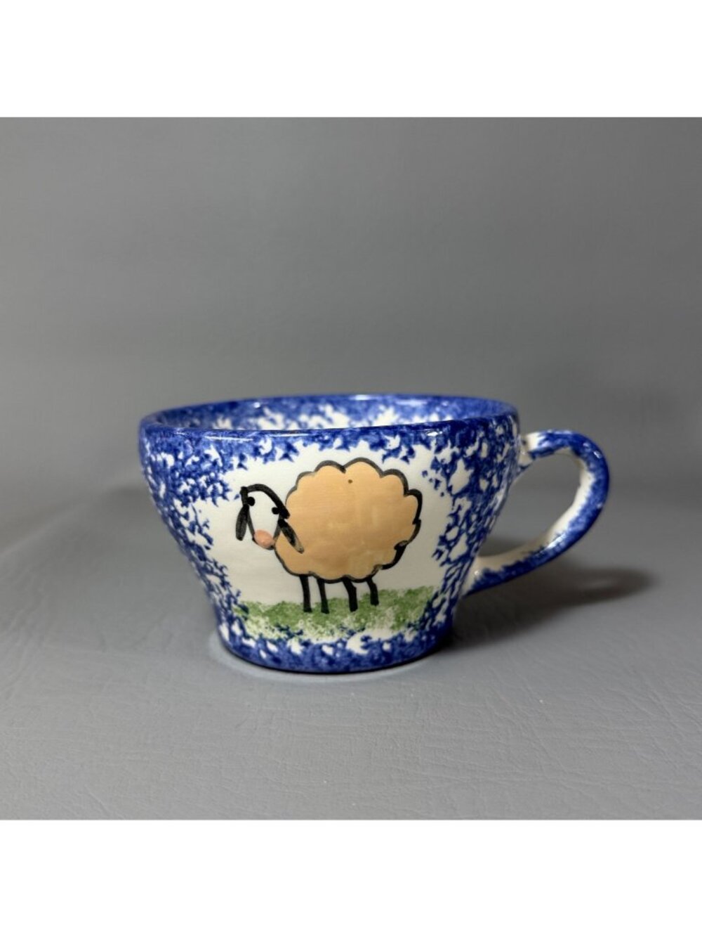 Vintage Signed Studio Pottery Tea for One Set Blue Spongeware Cow Sheep 3pc - Picture 10 of 12
